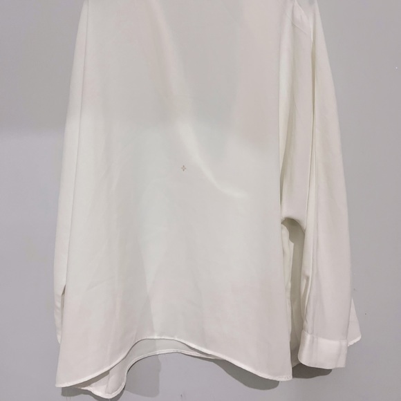 Zara Blouse. Size XL - Picture 4 of 4